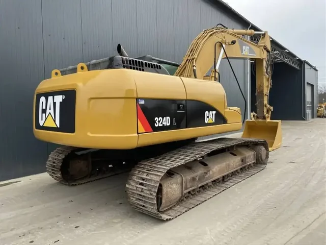 crawler_excavator_caterpillar_324dl_2006_7511479-4.thumb.webp.01ee65c0a1e3a6844881a7d81d228869.webp